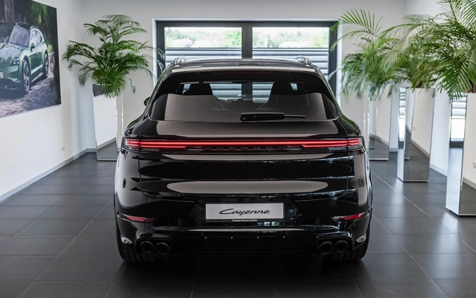 Porsche Cayenne cena 669734 przebieg: 10, rok produkcji 2023 z Skórcz małe 781